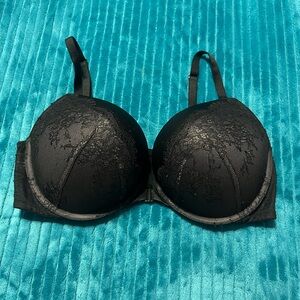 Victoria's Secret Bombshell front closure Black Lace Bra